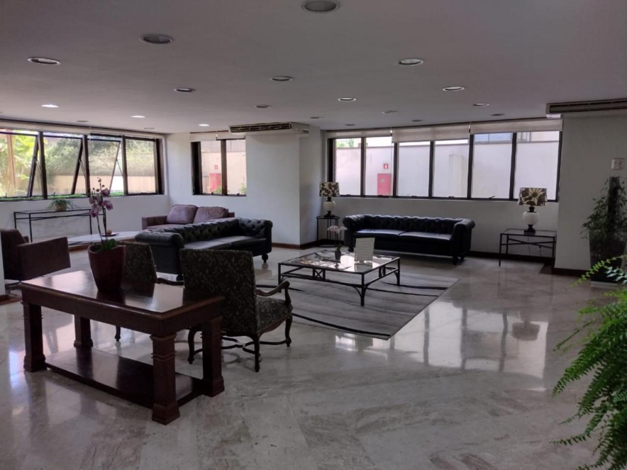 Moema 1 dormitório 1vaga c/serviços São Paulo Exterior foto